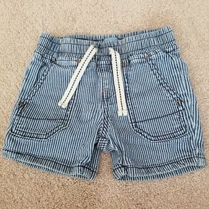 Baby Gap shorts. Size 12-18months